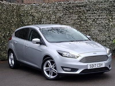 Used Ford Focus Zetec 120 HP (88 kW) 2017 Silver Hatchback