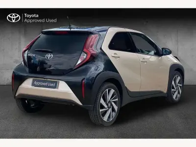 Used Toyota Aygo X 72 HP (52 kW) 2023 Beige SUV