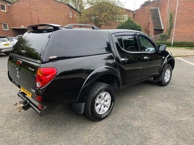 Black Used 2014 Mitsubishi L200 Pickup | £6,995 (Good price)