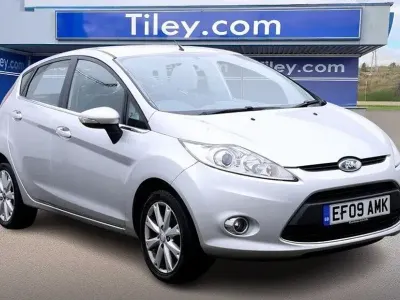 Used Ford Fiesta Zetec 96 HP (70 kW) 2009 Silver Hatchback