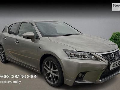Lexus CT200h