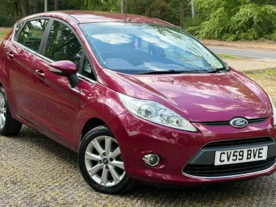 Usado Ford Fiesta Zetec 2009 Vermelho Citadino