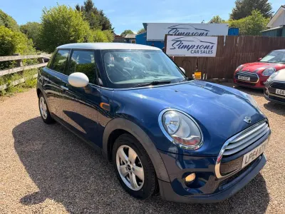 Used Mini Cooper D Hatch 116 HP (85 kW) 2015 Blue Hatchback