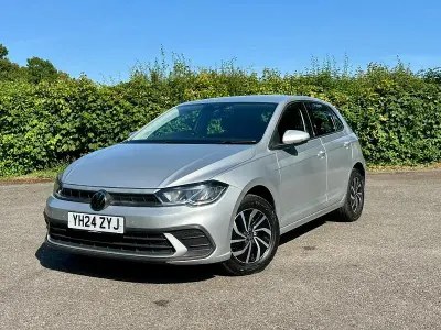 Used VW Polo Life 95 HP (69 kW) 2024 Silver Hatchback