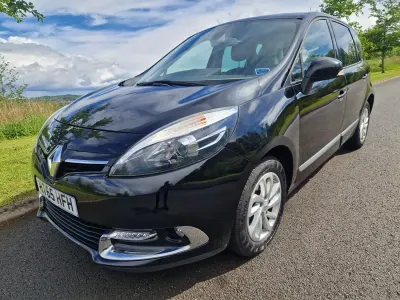 Używany Renault Scénic III Dynamique 110 KM (80 kW) 2016 Czarny Minivan