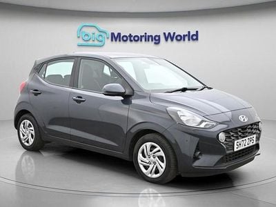Used Hyundai i10 SE 67 HP (49 kW) 2023 Grey Hatchback