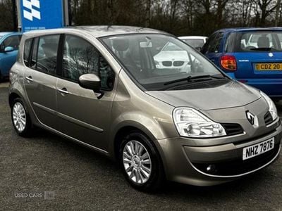 Used Renault Grand Modus Dynamique 86 HP (63 kW) 2011 Beige MPV
