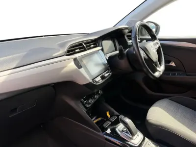 Used Vauxhall Corsa-e 98 kW (134 HP) 2021 White Hatchback