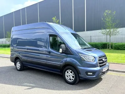 Usado Ford Transit Limited 130 HP (95 kW) 2022 Azul Van