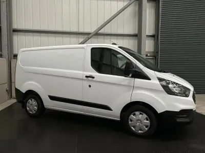 Used Ford Transit Custom 105 HP (77 kW) 2022 White Van