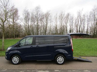 Used Ford Tourneo Titanium 130 HP (95 kW) 2019 Blue MPV