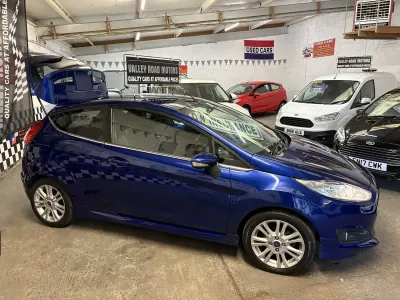 Used Ford Fiesta Zetec 82 HP (60 kW) 2014 Blue Hatchback