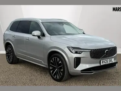 Usado Volvo XC90 Ultra 455 HP (334 kW) 2025 Prateado SUV