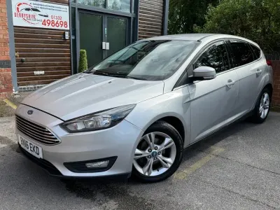 Used Ford Focus Zetec 120 HP (88 kW) 2016 Silver Hatchback