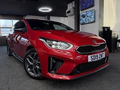 Used Kia ProCeed GT-Line 134 HP (98 kW) 2019 Red Estate