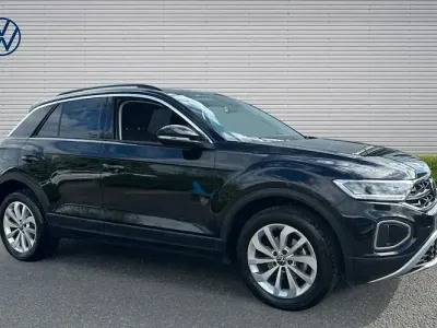 Używany VW T-Roc Match 116 KM (85 kW) 2025 Czarny SUV