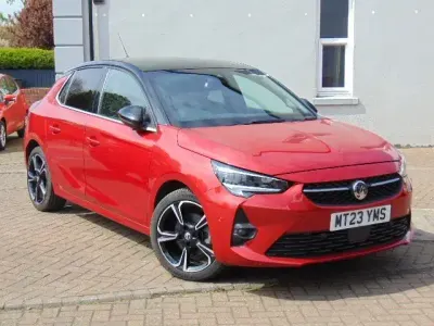 Usado Vauxhall Corsa Ultimate 2023 Rojo Utilitario