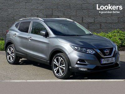 used Nissan Qashqai HATCHBACK 1.2 DiG-T N-Connecta [Glass Roof Pack] 5dr