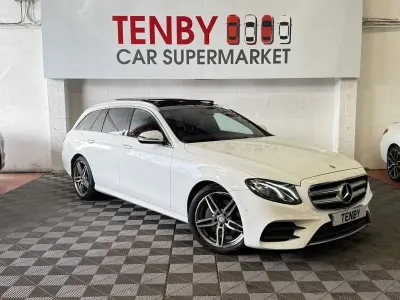 Usado Mercedes E220 AMG Line Premium 2017 Branco Carrinha