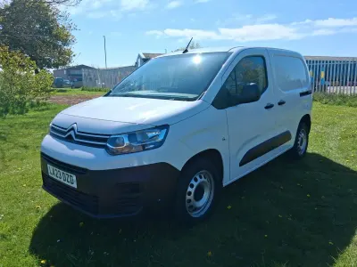 Used Citroën Berlingo 100 HP (73 kW) 2023 White MPV