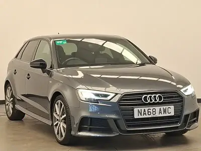 Begagnad Audi A3 Black Edition 150 HK (110 kW) 2018 Grå Sedan