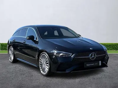 Usado Mercedes CLA220 AMG Line Premium 2025 Preto Sedan