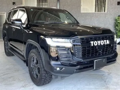 Used Toyota Land Cruiser Sport 309 HP (227 kW) 2025 White SUV