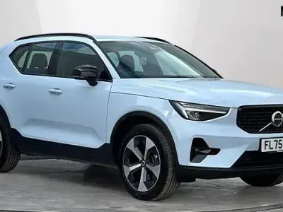 Used Volvo XC40 Plus 161 HP (118 kW) 2025 Blue SUV