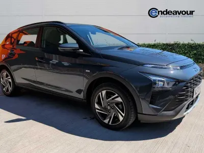 Begagnad Hyundai Bayon SE 2023 Grå SUV