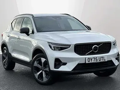 Usado Volvo XC40 Plus 197 HP (144 kW) 2025 SUV