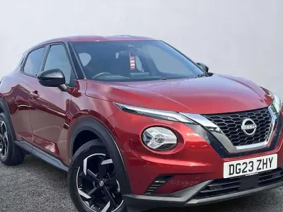 Used Nissan Juke N-Connecta 114 HP (83 kW) 2023 Red SUV