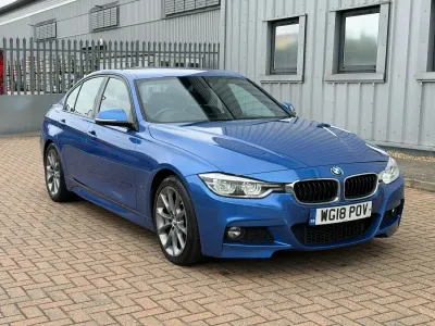 Begagnad BMW 330e M Sport 2018 Blå Sedan