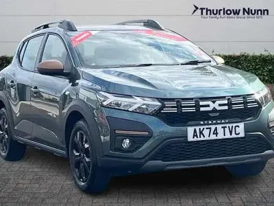 Used Dacia Sandero Extreme 91 HP (66 kW) 2024 Cedar green metallic Hatchback
