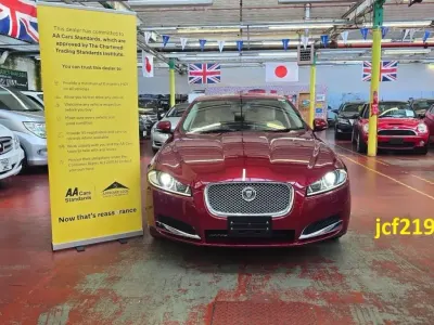 Second-hand Jaguar XF Premium Luxury 2012 Roșu Berlinǎ