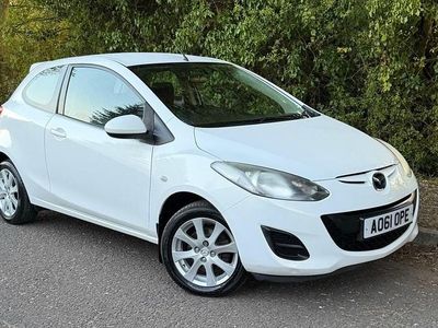 Begagnad Mazda 2 84 HK (61 kW) 2011 Vit Halvkombi