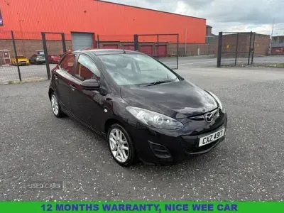 Used Mazda 2 2012 Maroon Hatchback
