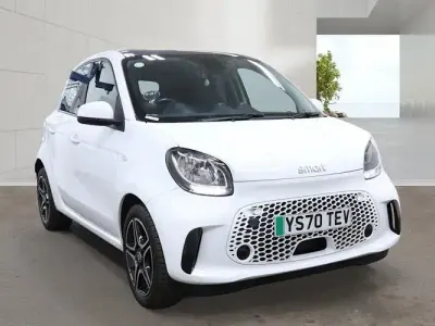 Used Smart ForFour Electric Drive Premium 60 kW (82 HP) 2020 White Hatchback