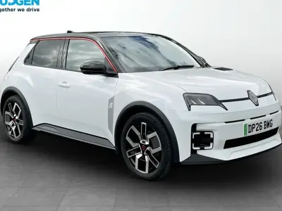 Used Renault 5 E-Tech Komfort 110 kW (150 HP) 2026 Hatchback