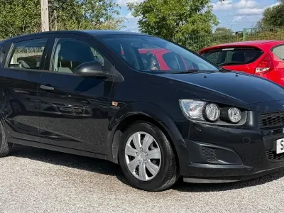 Used Chevrolet Aveo LS 84 HP (61 kW) 2013 Black Hatchback