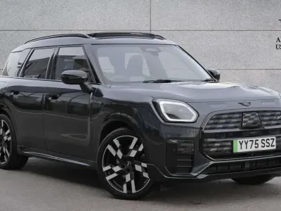 Usado Mini Countryman 227 kW (309 CV) 2025 Gris SUV