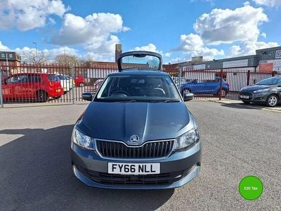 Used Skoda Fabia SE 90 HP (66 kW) 2016 Grey Hatchback