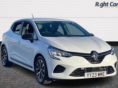 Glacier white Used 2023 Renault Clio V Evolution Hatchback | £14,999 (Good price)