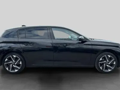 Usado Peugeot 308 Allure Premium 129 HP (94 kW) 2023 Preto Citadino