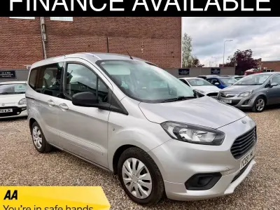 Used Ford Tourneo Courier Zetec 99 HP (72 kW) 2019 Silver MPV