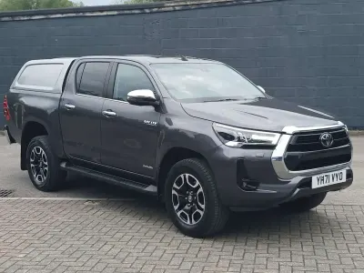 Used Toyota HiLux Luxury 204 HP (150 kW) 2021 Grey Pickup