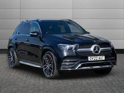 Käytetty Mercedes GLE400 AMG line 325 HP (239 kW) 2022 Musta Katumaasturi