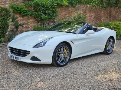 Used Ferrari California 560 HP (411 kW) 2016 White Cabriolet