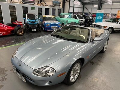 Jaguar XK8