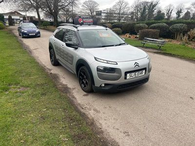 Used Citroën C4 Cactus Feel 100 HP (73 kW) 2015 Silver Hatchback