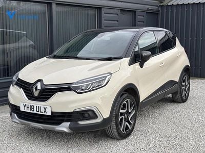 Used Renault Captur Dynamique 90 HP (66 kW) 2018 Cream/black SUV
